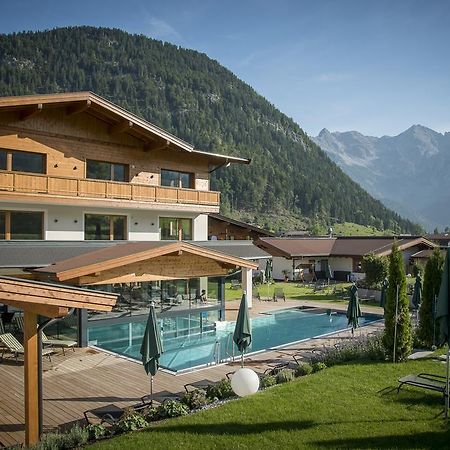 Hotel Kitzspitz St. Jakob in Haus Buitenkant foto