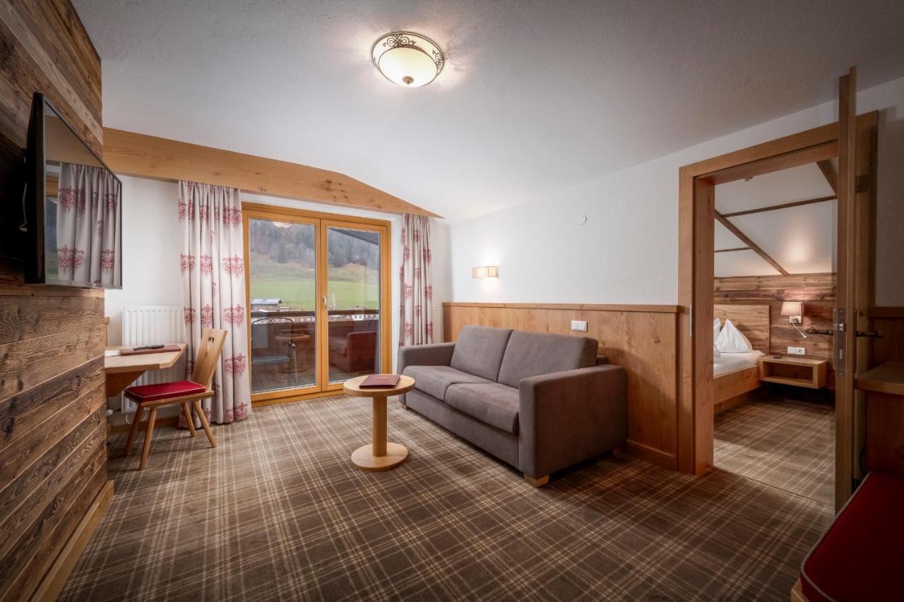 Hotel Kitzspitz St. Jakob in Haus Buitenkant foto