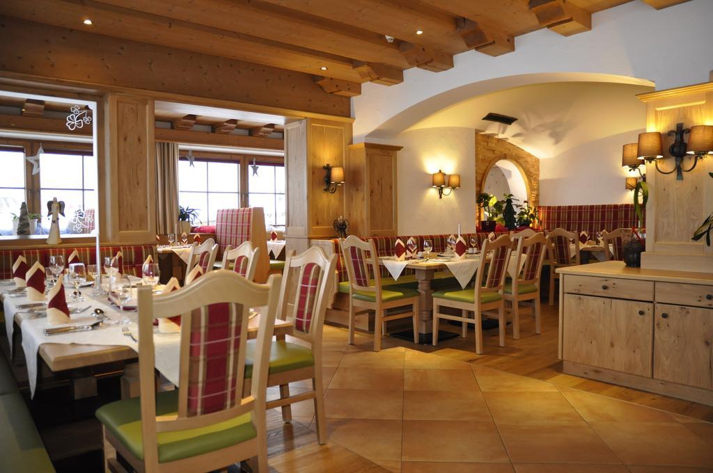 Hotel Kitzspitz St. Jakob in Haus Buitenkant foto